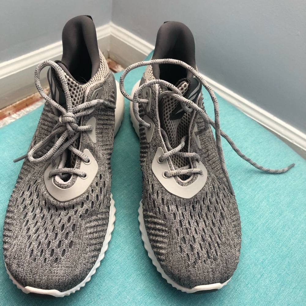 Adidas alphabounce